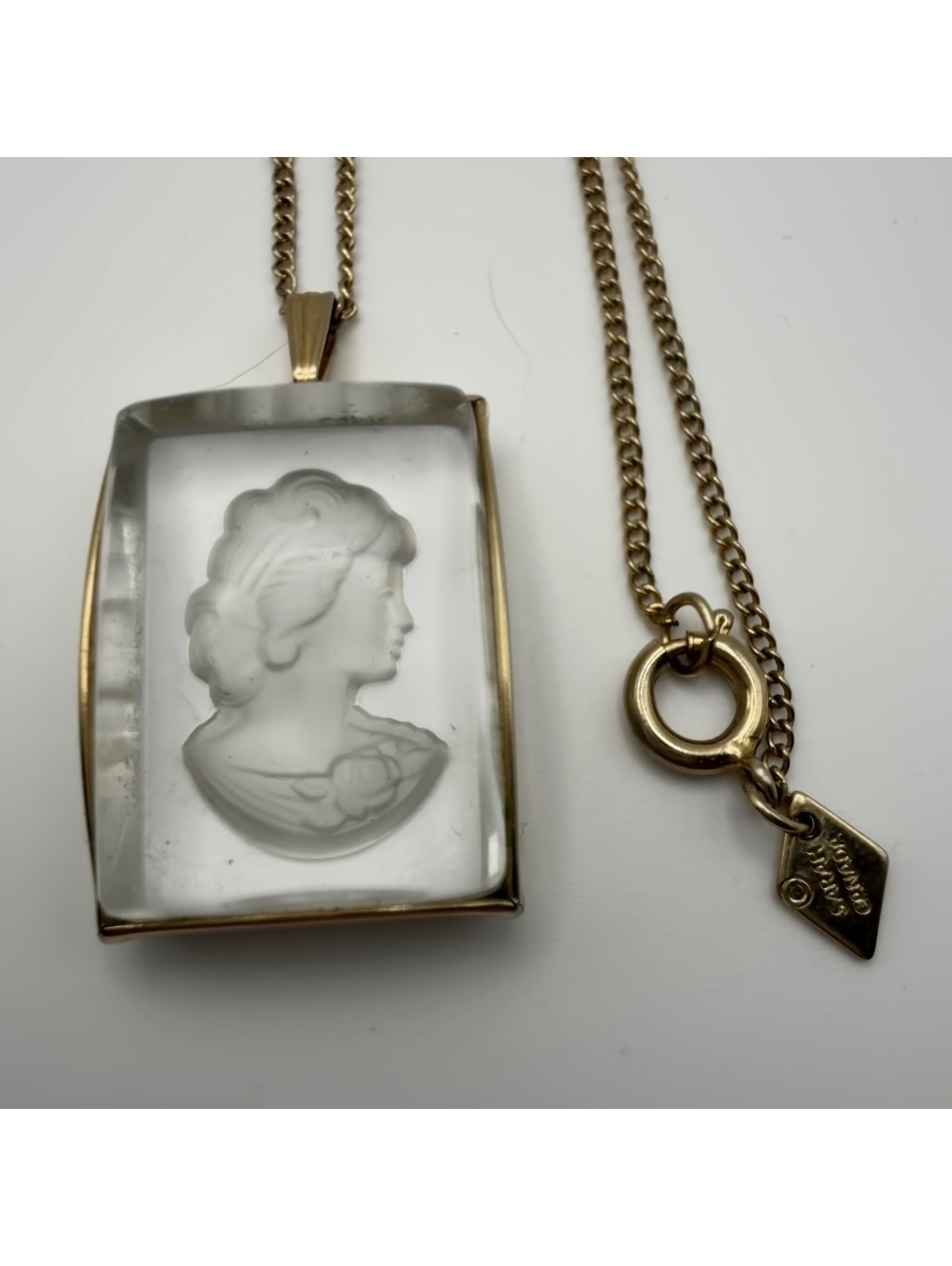 VTG Estate Sarah Cov & Cov Canada ALL Signed Lot- Cameo, Crosses, Chain/Pendants - Picture 2 of 7